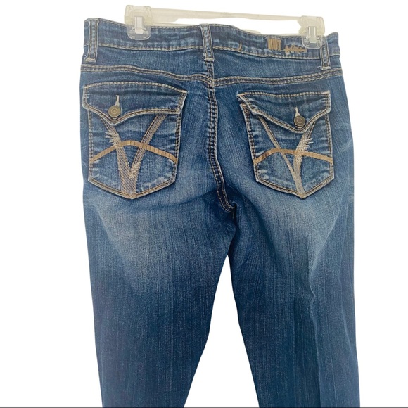 Distressed Bootcut Kut from the Kloth Jeans - Picture 3 of 8